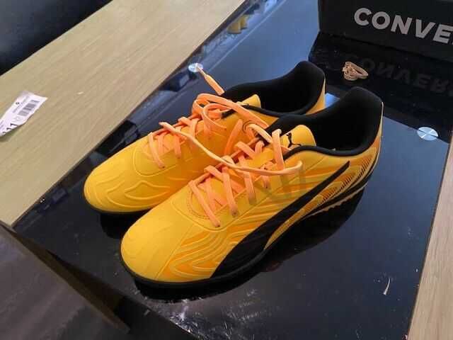 PUMA One Football Boots Firm Artificial Ground Turf NewYellowUK:9EUR43