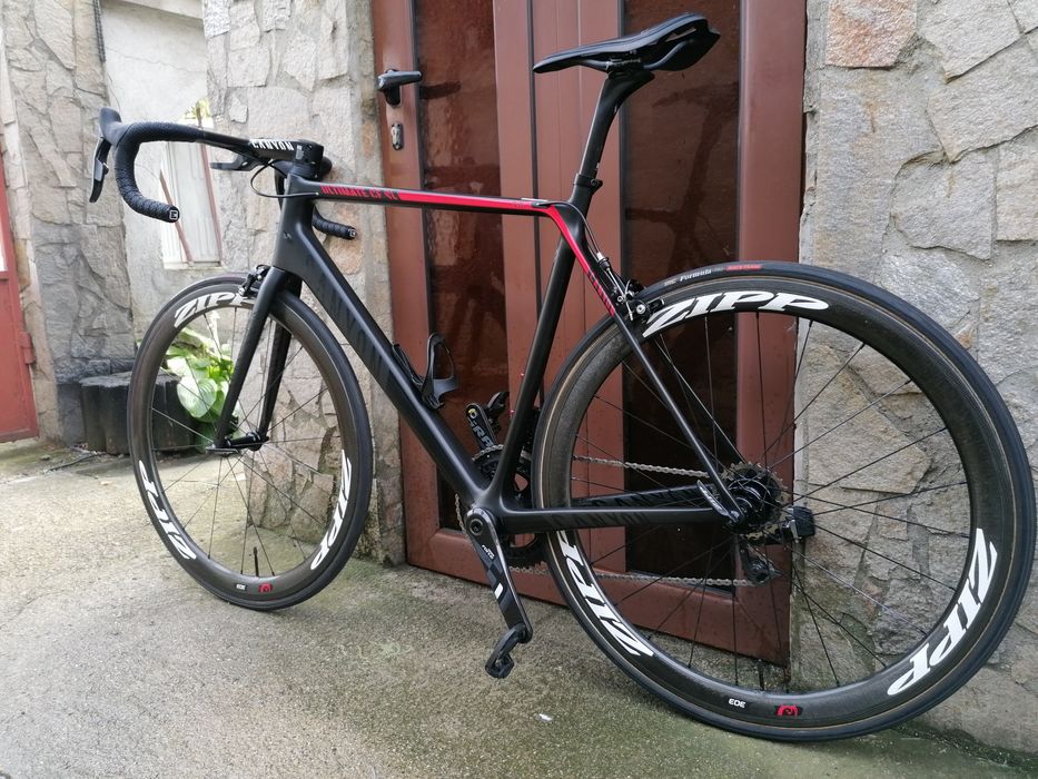 Шосеен CANYON Full Carbon 6,8 кг. Sram RED Etap 2*11