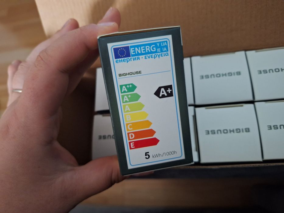 Becuri 5W E14 400LM 3000K AC220V-240V 50Hz