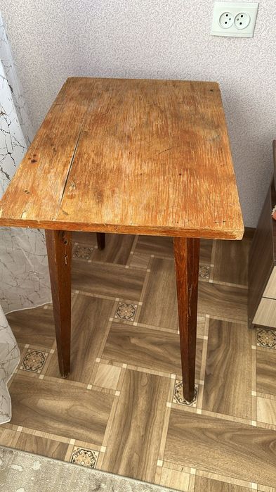 Стол / Столик отдам в умелые руки