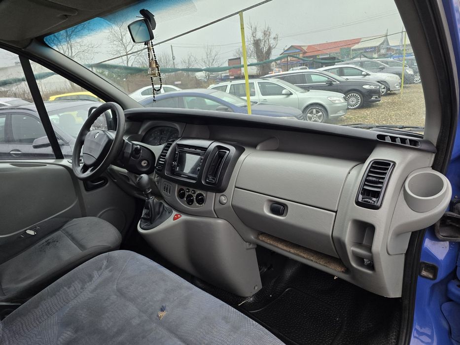 Renault Trafic 1.9 D 8+1 locuri Varianta lunga RATE CHAS BUY BACK