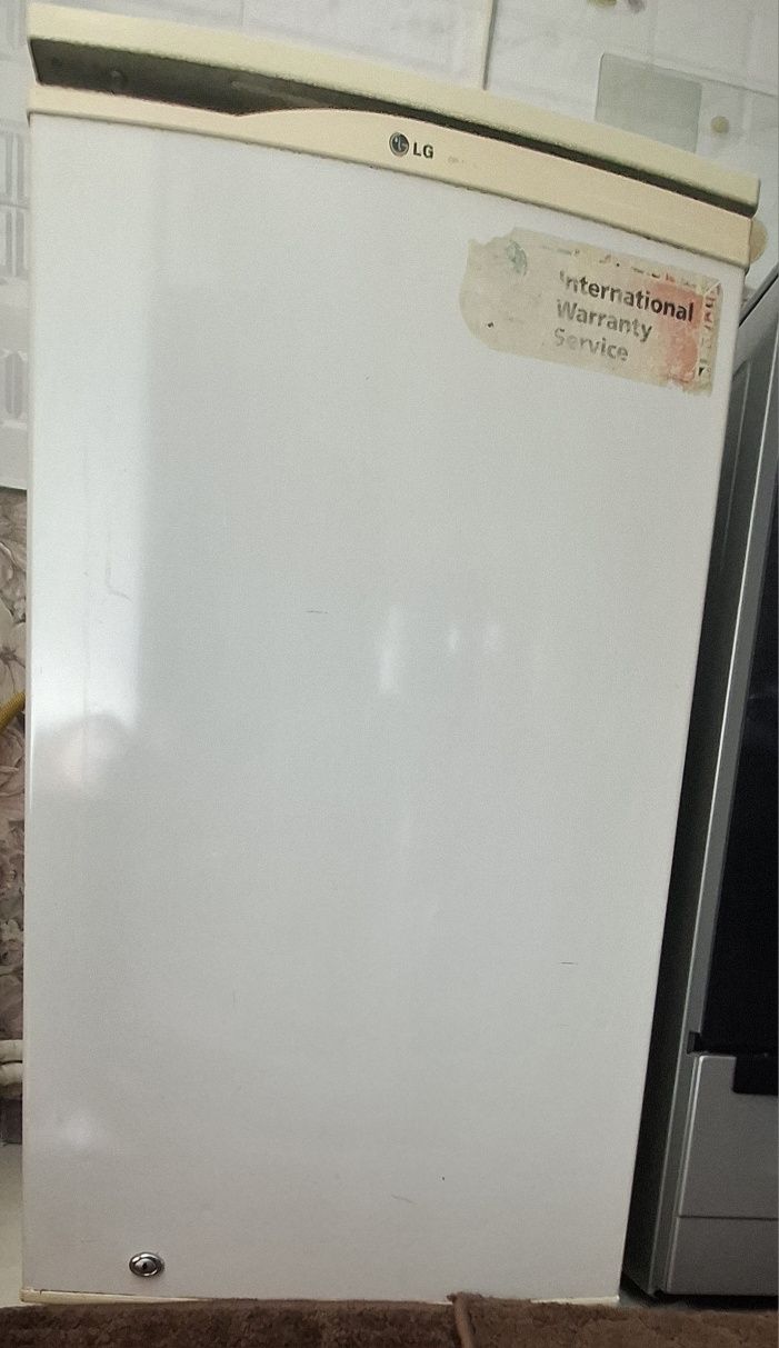 Холодильник маленький LG (Korea)
