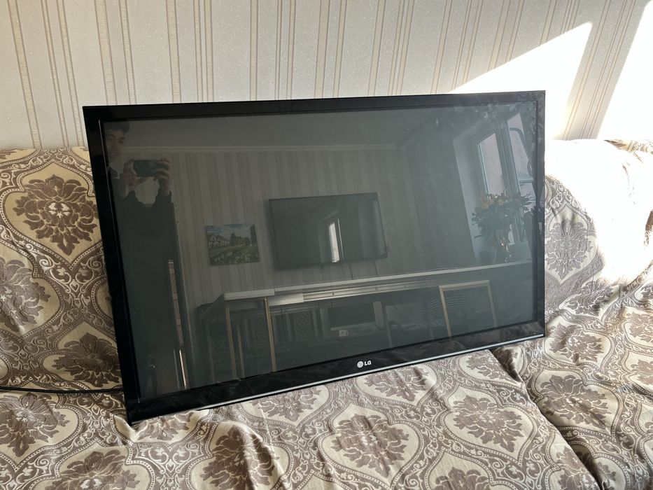 Продам телевизор