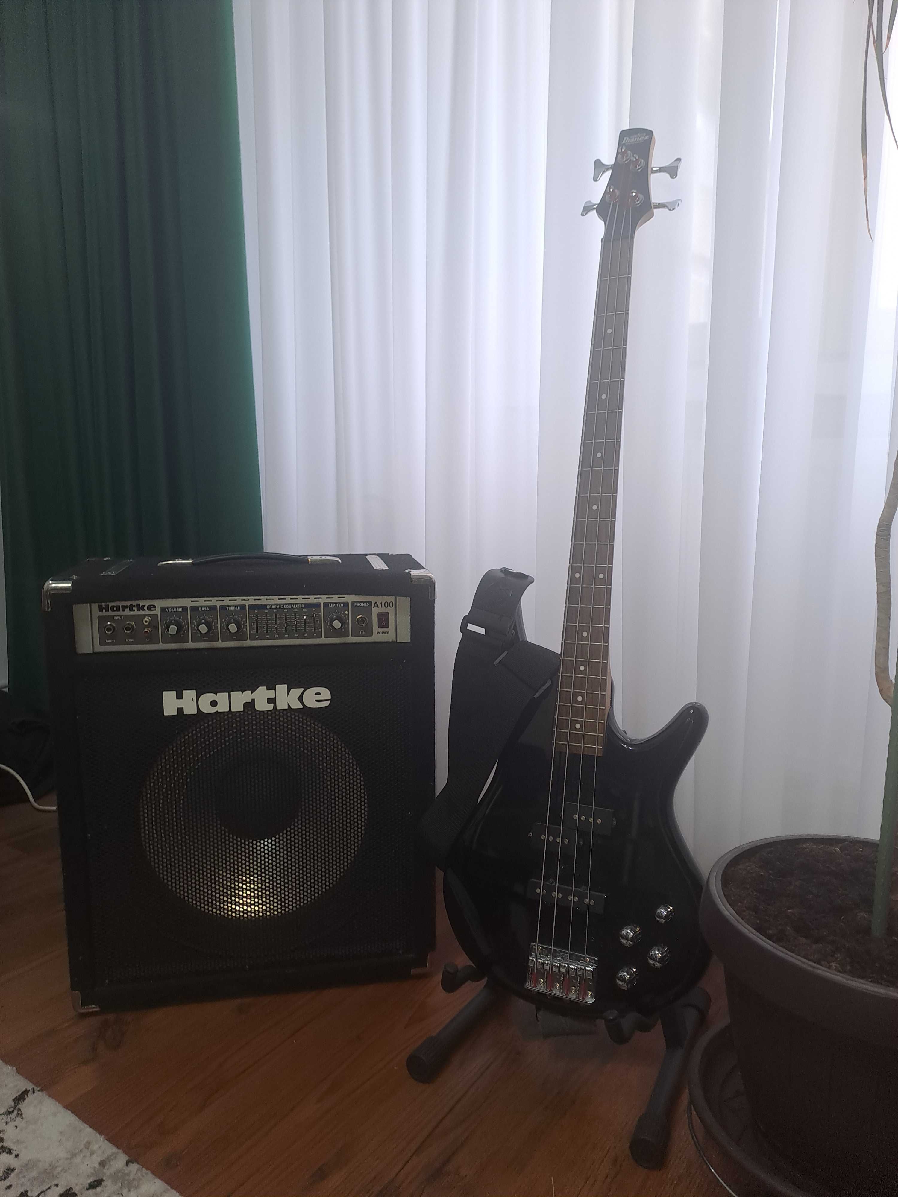 Chitară bass Ibanez Soundgear,amplificator Hartke, efect Hartke.