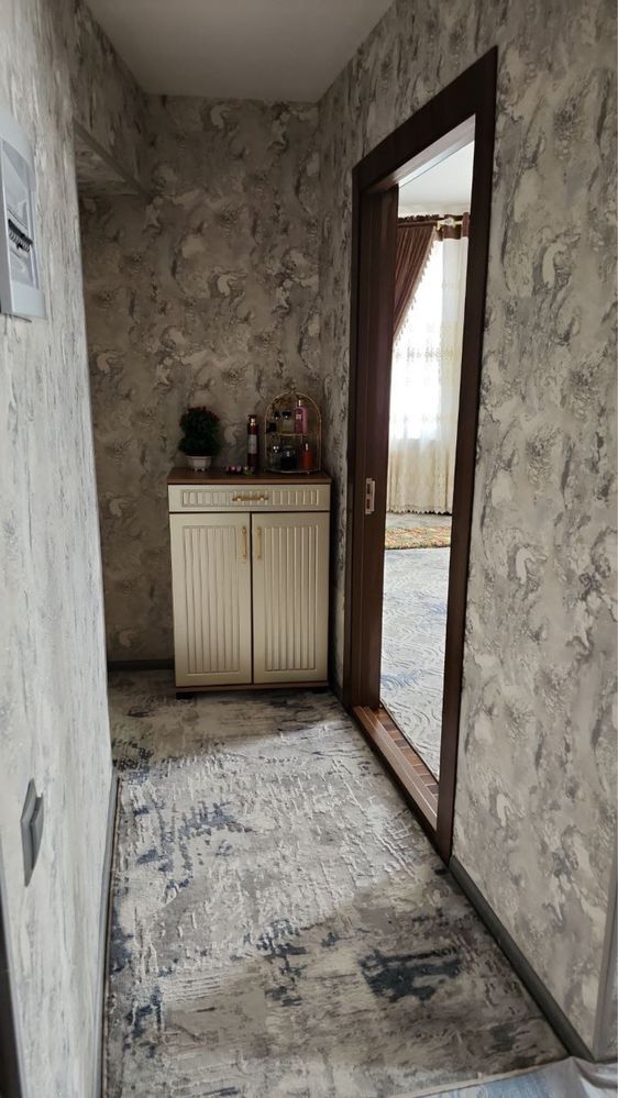 Продам квартиру 2-комнатная масла завод
