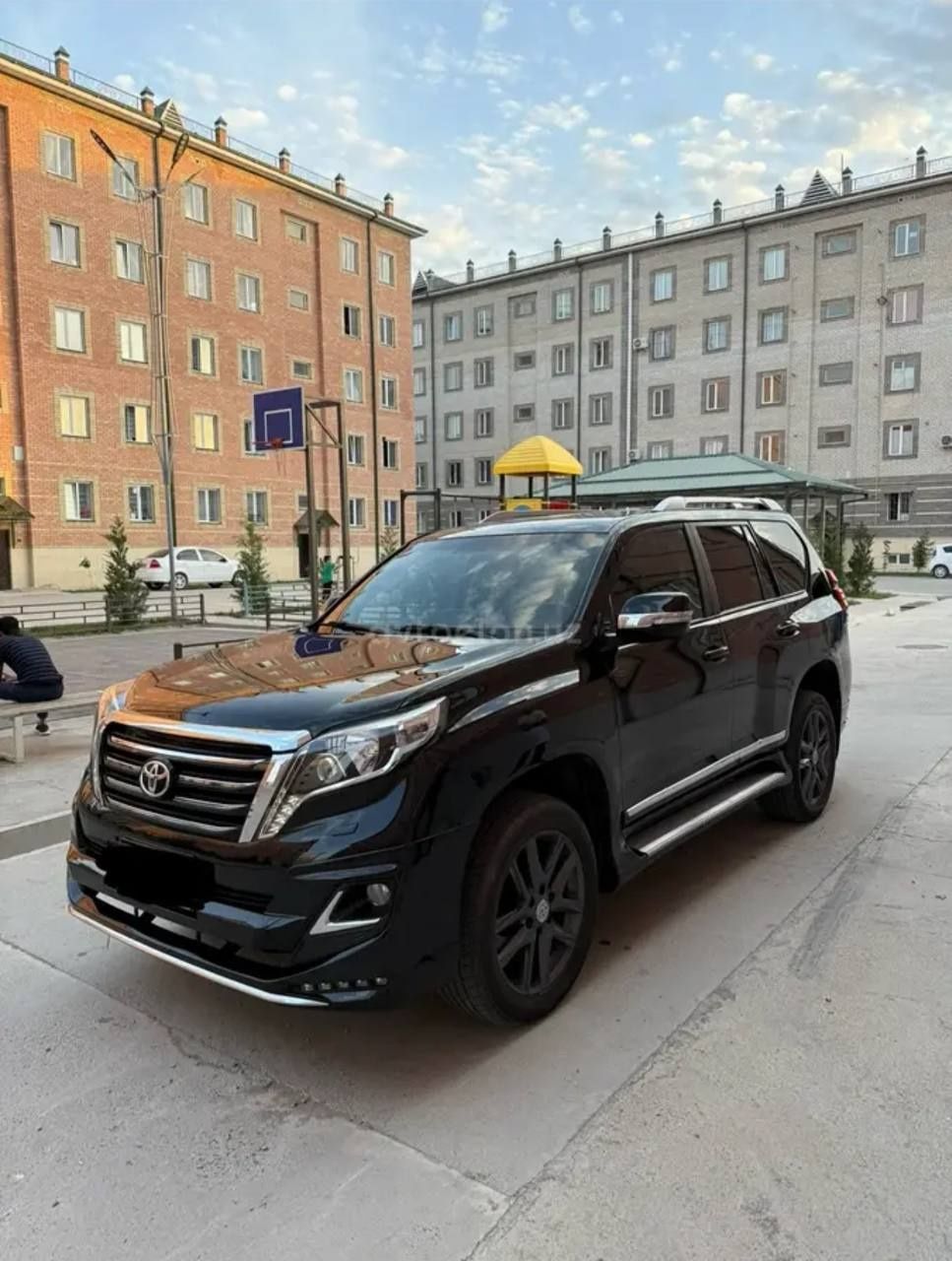 Toyota land cruiser prado 150