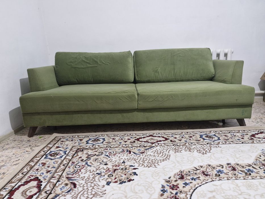 Продам диван в хорошем состоянии