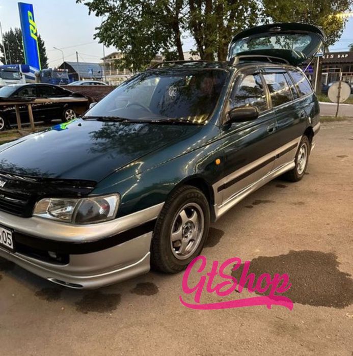 Тойота Калдина тюнинг обвес Toyota Caldina в круг накладки 1992 год