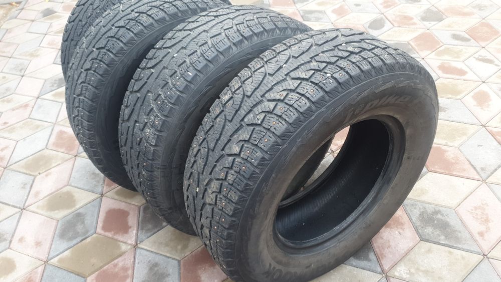 Шины зимние на 17