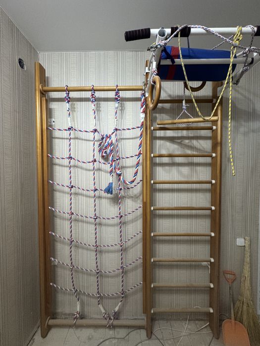 Шведская стенка для детей