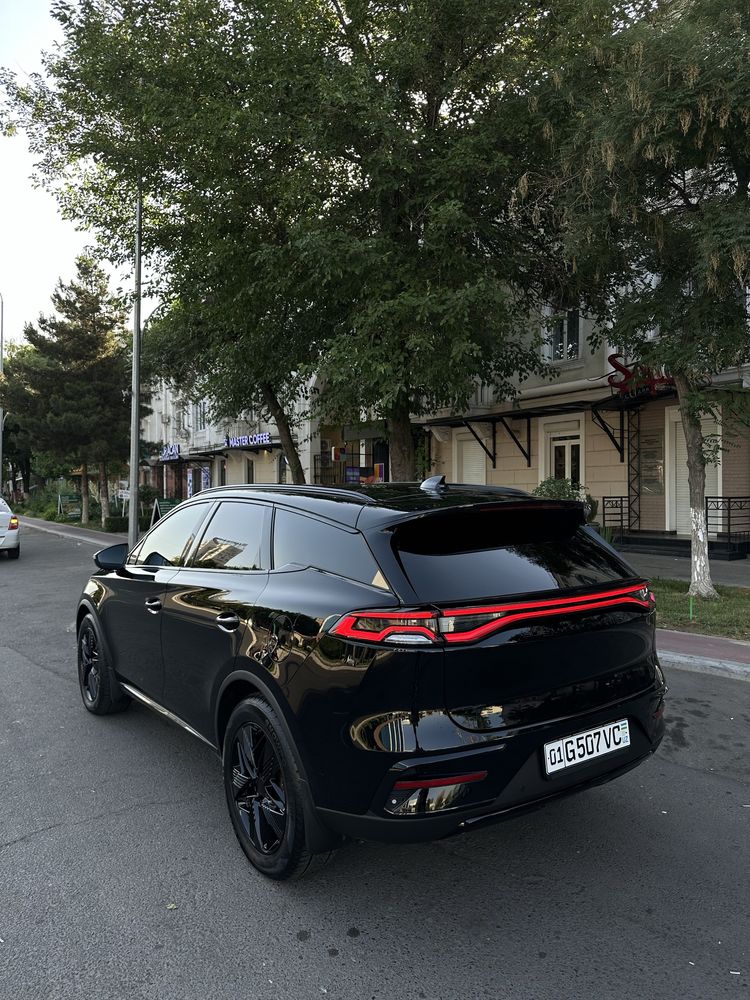 Продётсья электромобиль BYD Tang DMi Hybrid