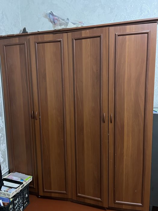 Hali yangidek aybi yuq madel eski  faqat uyga ortiqchaligi sotilayabdi