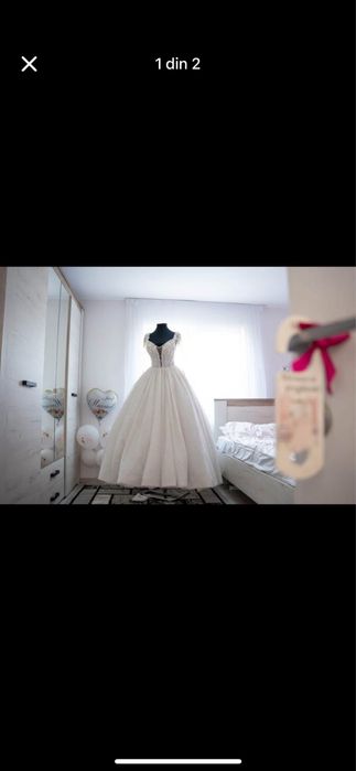 Vand rochie de mireasa marimea S