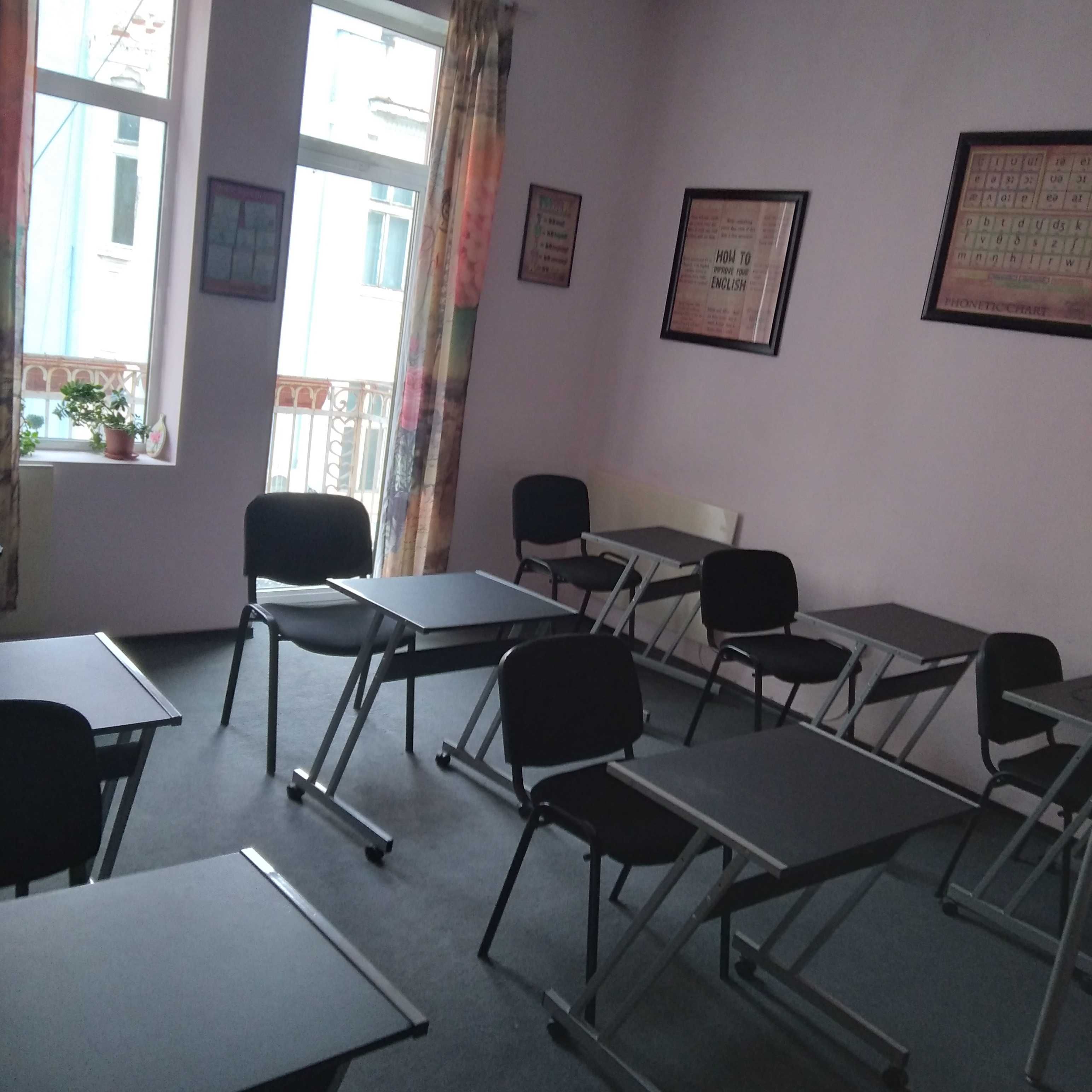 Етаж от сграда суперцентър