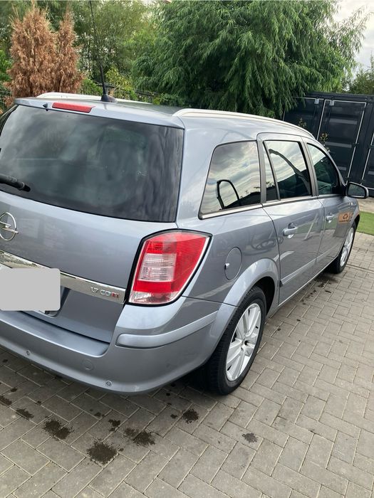 Opel Astra H intretinut 1.7 CDTI 125 CP