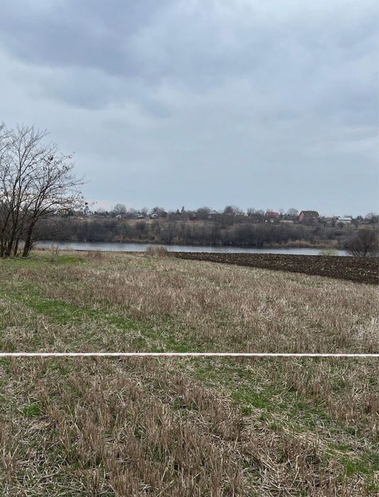 Teren intravilan 1000mp Caciulati