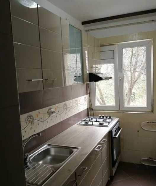 Дава се под наем Тристаен апартамент в Пловдив, Център - 88 кв.м за 321.3 € - Снимка #3