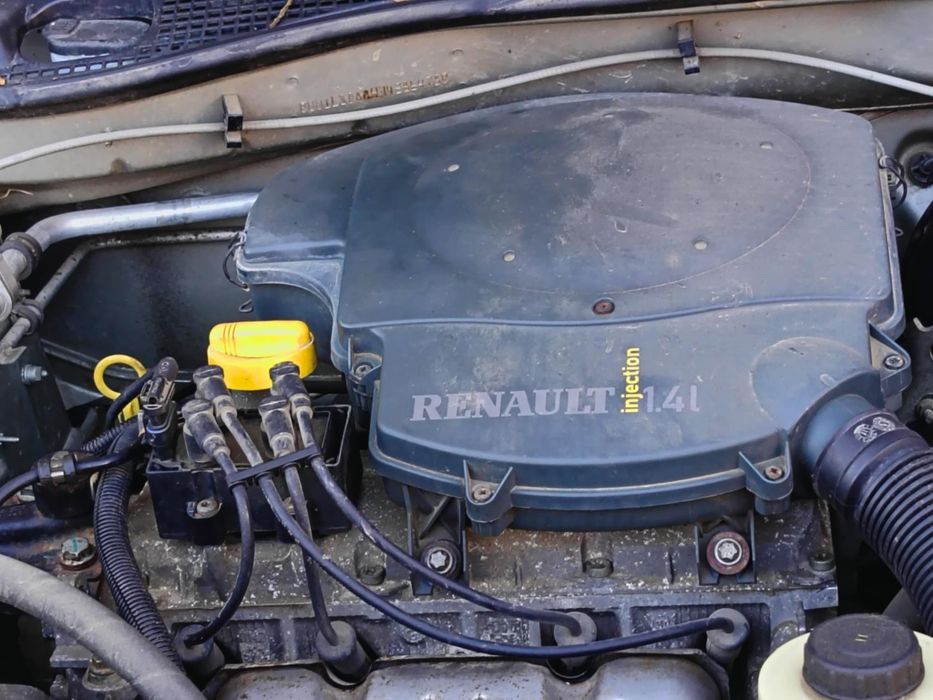 Vând Logan 1.4 An 2005