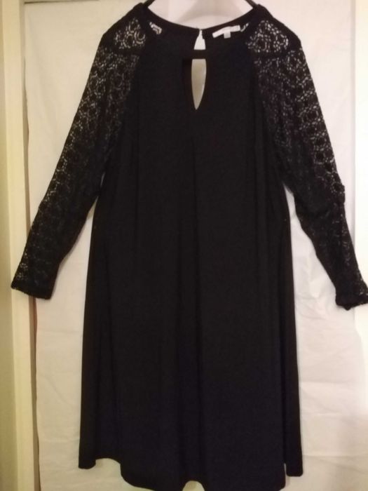 Rochie moderna cu dantela