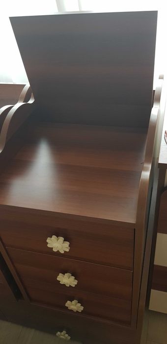 Бебешко легло 3в1 и скрин