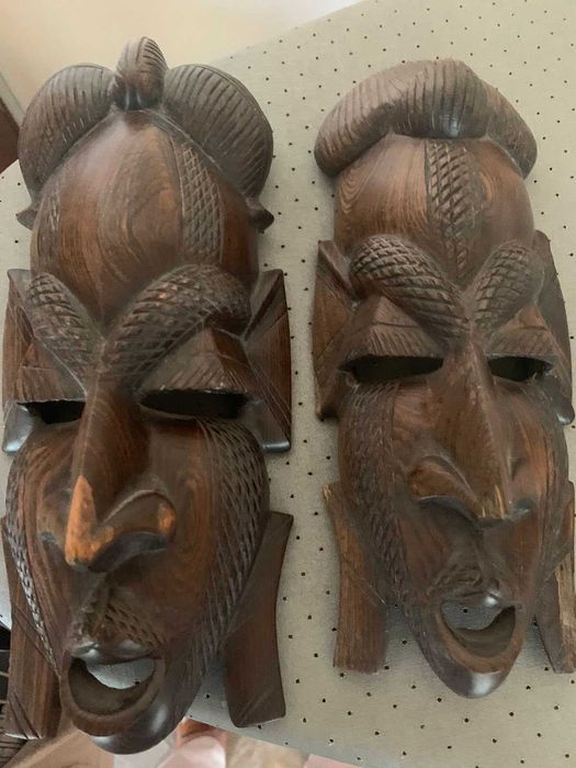 дървени африкански маски 2бр. за 100лв високи 30см 1 бр.60лв