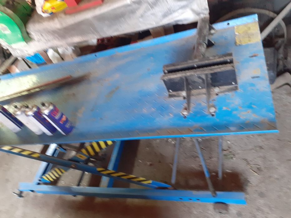 Elevator moto hidraulic capacitate 600 kg ridicare