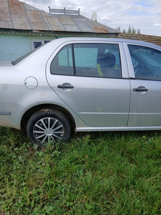Skoda Fabia  se vinde