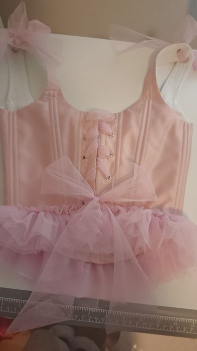 Corset roz trandafiriu