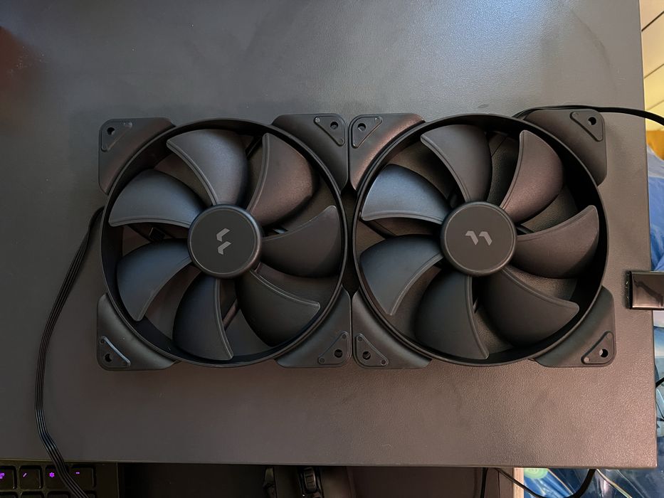 ventilatoare fractal design 140mm