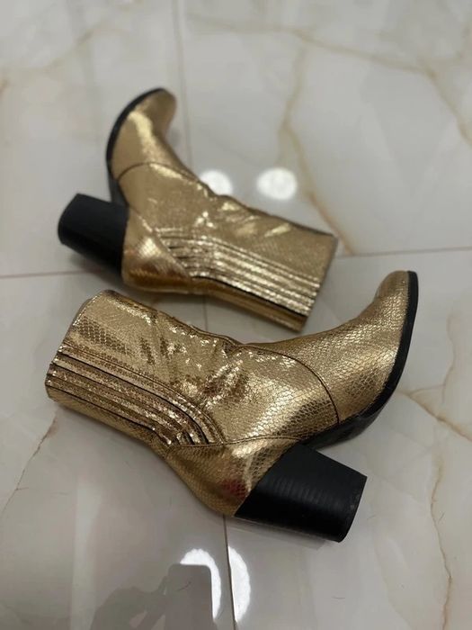 Zara Ghete piele vegana aurie croco