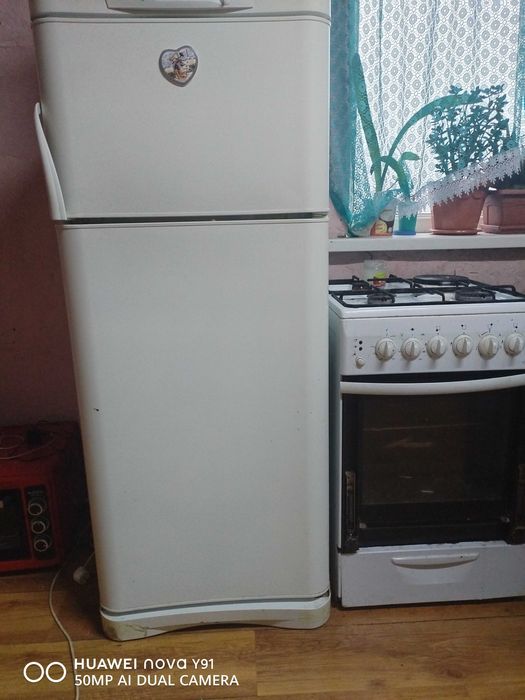 Холодильник и газплита