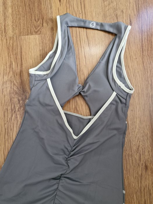 shein нов дамски спортен гащеризон