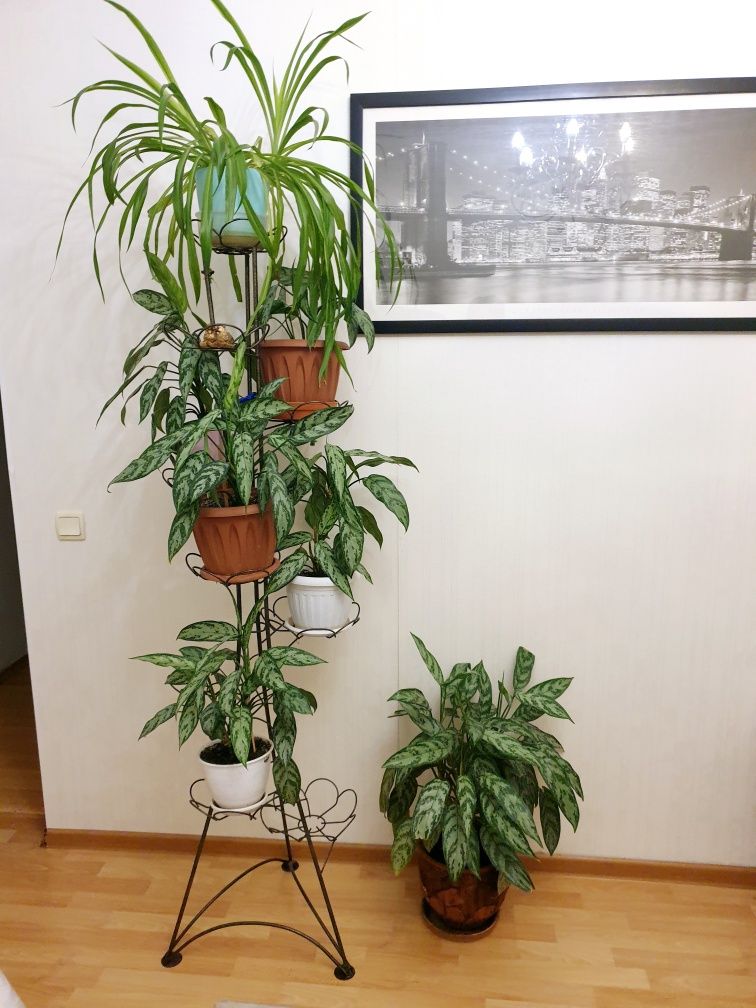 Каскадная подставка для цветов на 9 горшков