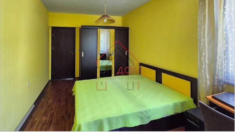 Продава се Двустаен апартамент в Варна, Център - 65 кв.м за 10 €/кв.м - Снимка #2