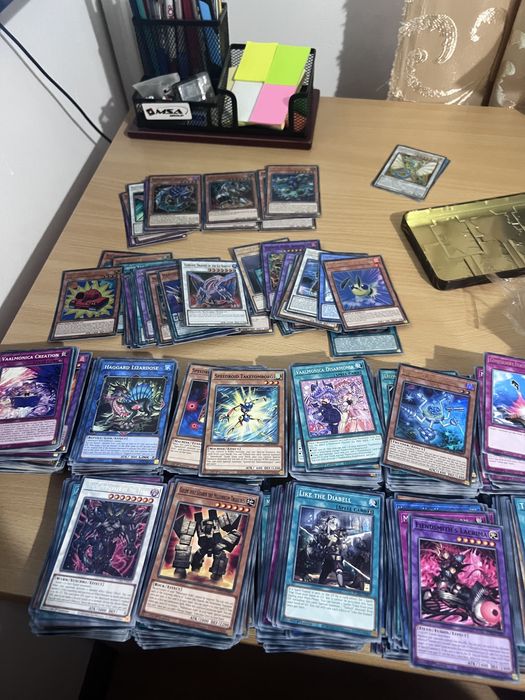 Yugioh carduri seturi difetite