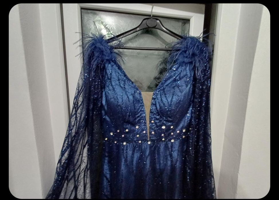 Rochie de ocazie aproape nouă îmbrăcată  5 h la un eveniment