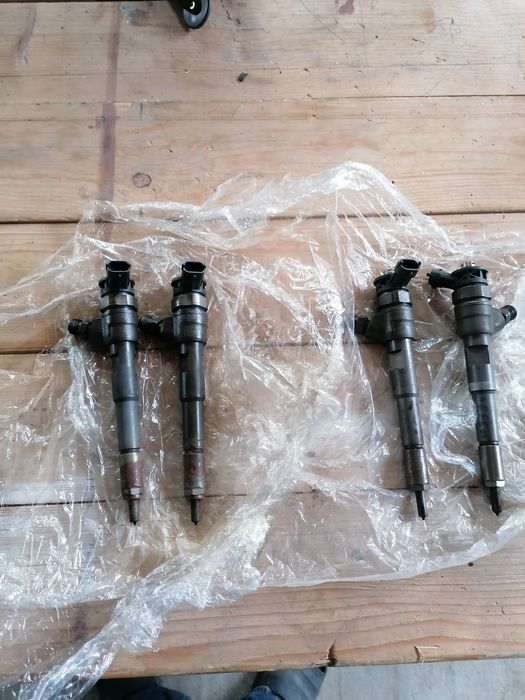 Injectoare bosh gama Logan dokker lodgy nissan Renault duster