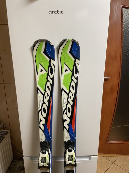 Schiuri 152 cm nordica  skiuri ski