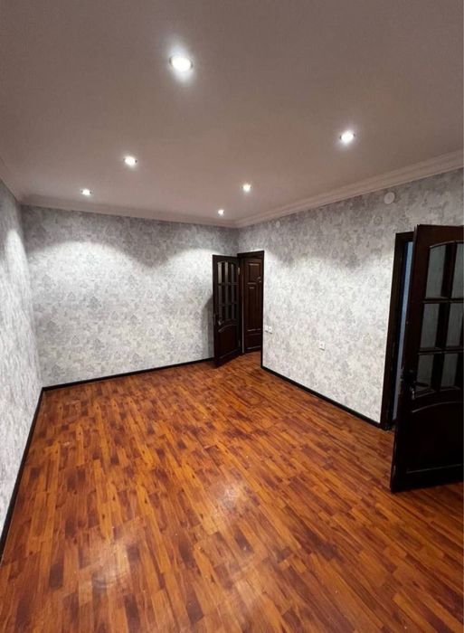 Продается квартира Юнусабад 11 квартал Мега планет 1в2/4/4