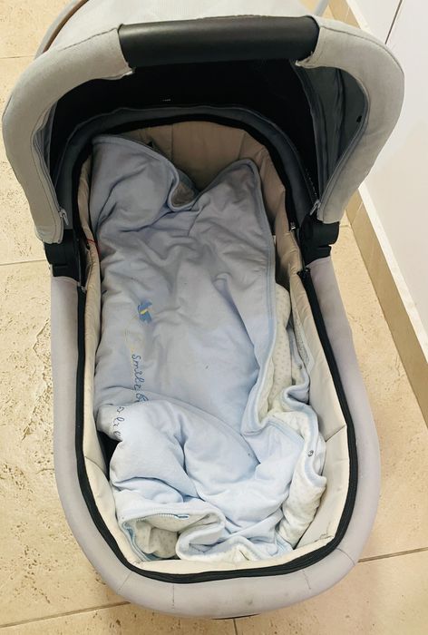 Cărucior Chicco 3 în 1