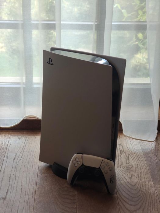PlayStation 5 Standard Edition