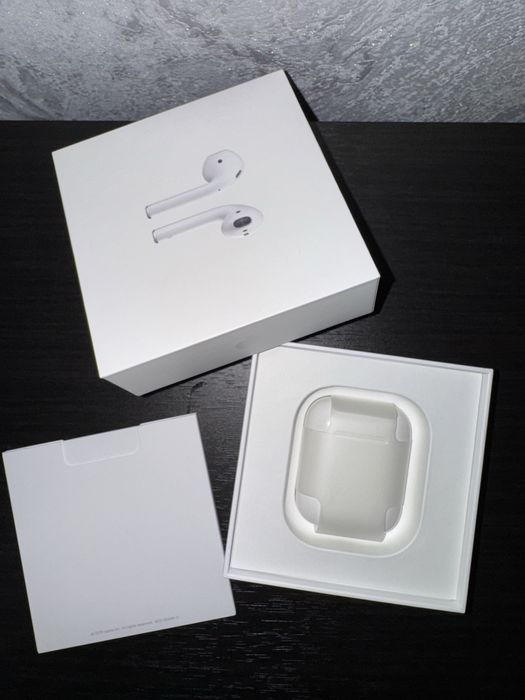 Наушники Apple AirPods 2nd generation белый