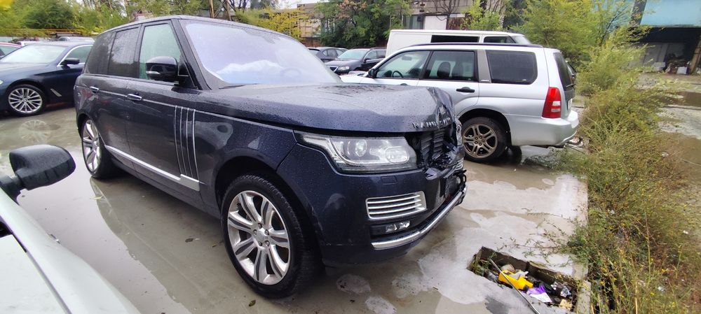 Range rover 4.4 svo autobiography avariat doar pentru piese
