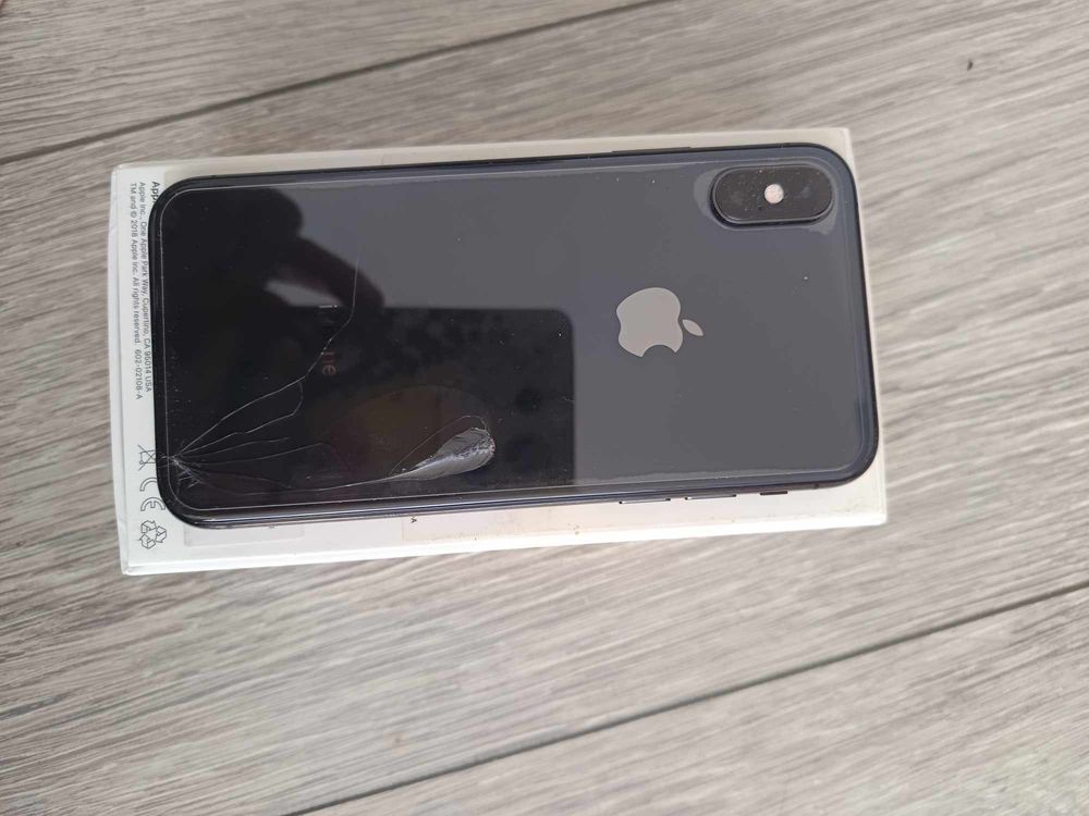 Vand Iphone xs stare buna