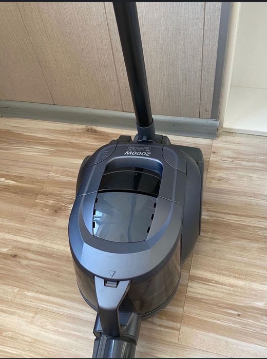 Продам пылесос LG