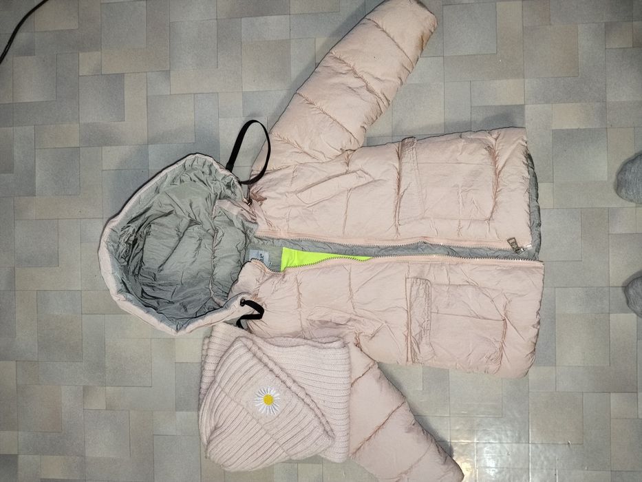 Продам детскую куртку