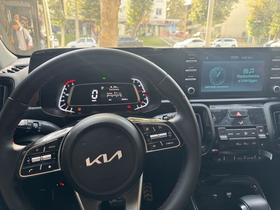 Продаёться KIA SONET фулл позиция в идеальном состояние с пропан газом