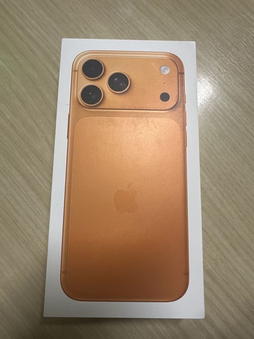 İphone 17 pro max E-sim orange