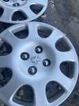 Комплект гуми Maxxis джанти тасове и болтове 195/65R15 4х108 65.1мм