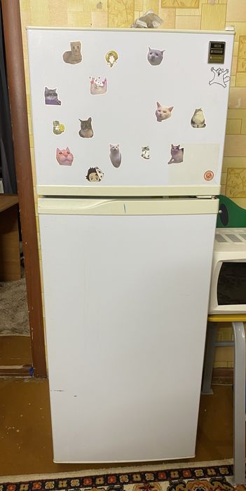 Продам холодильник не рабочий на запчасти